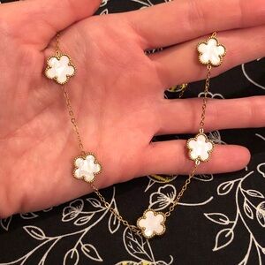 Elegant Gold and White Floral Jewelry Set